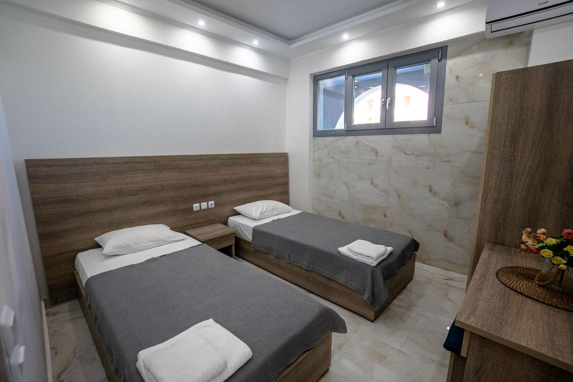 Golden Dolphin Studios & Apartments 阿里克斯 客房 照片