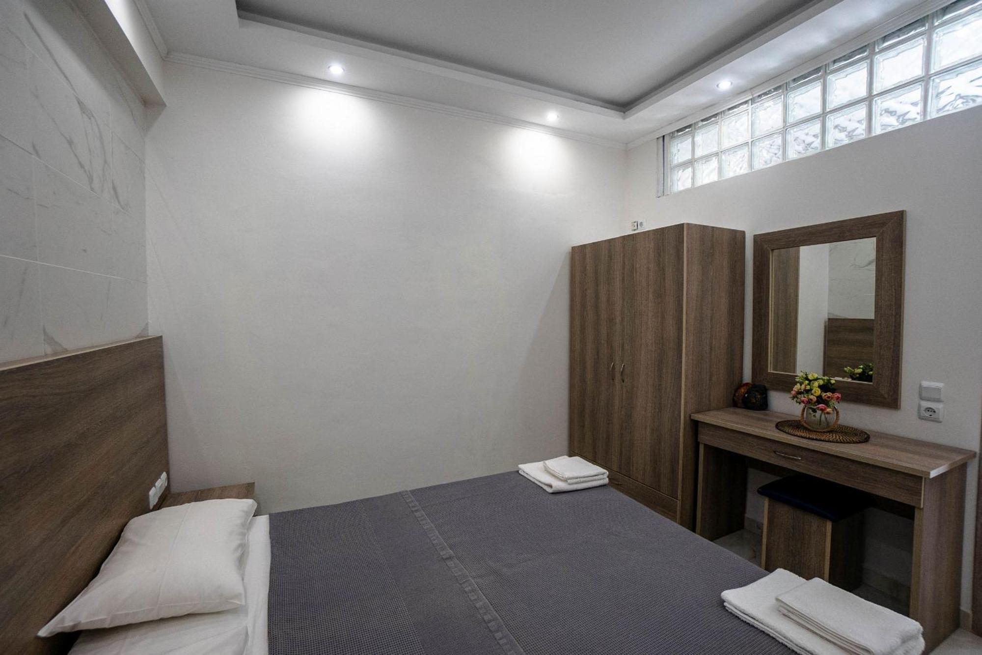 Golden Dolphin Studios & Apartments 阿里克斯 客房 照片